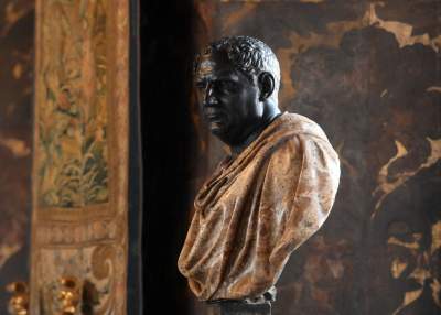 Nowy Skarbiec Koronny na Wawelu, spektakularny mapping na dziedzińcu - zdjęcie 9