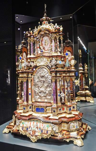 Nowy Skarbiec Koronny na Wawelu, spektakularny mapping na dziedzińcu - zdjęcie 30