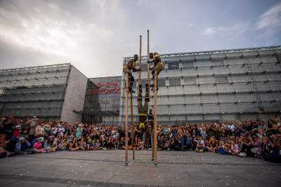 Magiczne show na szczudłach. Teatry uliczne w akcji - zdjęcie 10