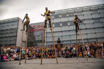 Magiczne show na szczudłach. Teatry uliczne w akcji - zdjęcie 22