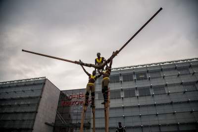 Magiczne show na szczudłach. Teatry uliczne w akcji - zdjęcie 25