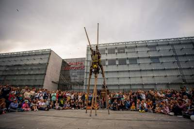 Magiczne show na szczudłach. Teatry uliczne w akcji - zdjęcie 21