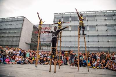 Magiczne show na szczudłach. Teatry uliczne w akcji - zdjęcie 27