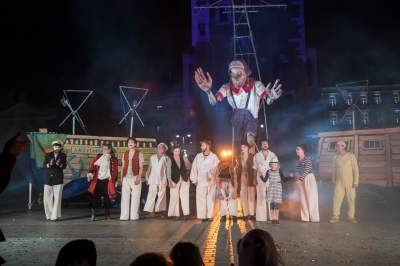 "Kosmiczny" koniec spektakularnej imprezy - zdjęcie 28