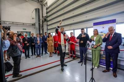 Otwarta i poświęcona: nowa baza Lotniczego Pogotowia Ratunkowego - zdjęcie 11