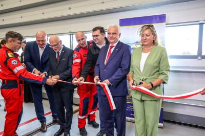 Otwarta i poświęcona: nowa baza Lotniczego Pogotowia Ratunkowego - zdjęcie 12