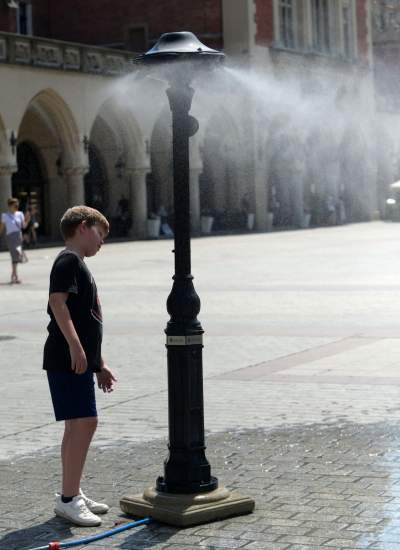 W poszukiwaniu ochłody. Kiedy i gdzie miasto uruchamia kurtyny wodne? - zdjęcie 16