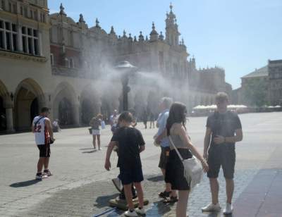 W poszukiwaniu ochłody. Kiedy i gdzie miasto uruchamia kurtyny wodne? - zdjęcie 15