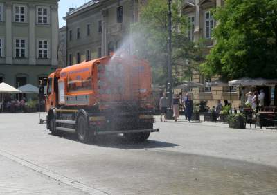 W poszukiwaniu ochłody. Kiedy i gdzie miasto uruchamia kurtyny wodne? - zdjęcie 3