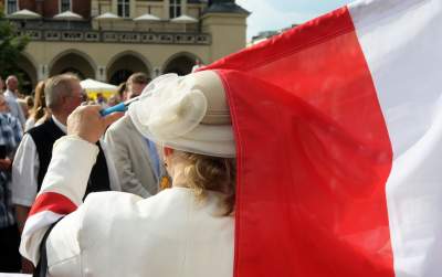 Kraków uczcił rocznicę Powstania. Bez rac i marszu neofaszystów - zdjęcie 5
