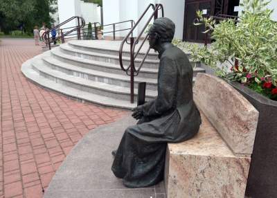 Ławka kardynała Macharskiego: w niedzielę poświęcenie pomnika - zdjęcie 7