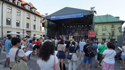 81. Krakowska Lekcja Śpiewania na Małym Rynku - zdjęcie 1