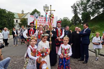 Tak abp Jędraszewski żegnał pielgrzymów. Entuzjazm kilku tysięcy osób - zdjęcie 11