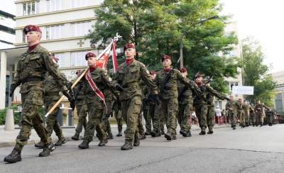 Marsz Szlakiem I Kompanii Kadrowej 2022, fot. Marek Lasyk - zdjęcie 16