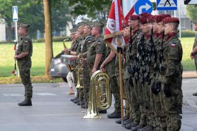 Marsz Szlakiem I Kompanii Kadrowej 2022, fot. Marek Lasyk - zdjęcie 14