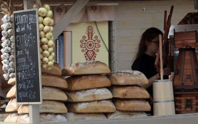 Na Rynku w Krakowie chleb po 60 zł, ale ponoć warto... - zdjęcie 28