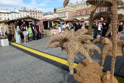 Na Rynku w Krakowie chleb po 60 zł, ale ponoć warto... - zdjęcie 8