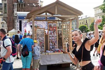 Na Rynku w Krakowie chleb po 60 zł, ale ponoć warto... - zdjęcie 9