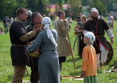Średniowieczna osada na Błoniach, czyli huczne urodziny Smoka - zdjęcie 8