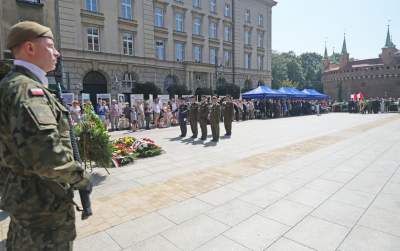 Tak Kraków świętował dzień Wojska Polskiego. Msza, złożenie kwiatów... - zdjęcie 28
