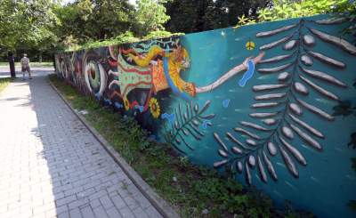 Płonący Ługańsk, płaczące oczy z tęczówkami w barwach Ukrainy - zdjęcie 4