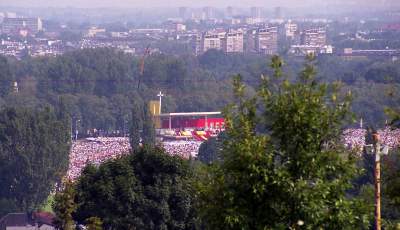20 lat temu były tłumy i entuzjazm. To była ostatnia pielgrzymka - zdjęcie 35