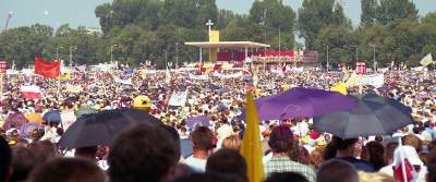 20 lat temu były tłumy i entuzjazm. To była ostatnia pielgrzymka - zdjęcie 24