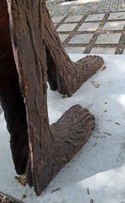 Wyjątkowy pokaz rzeźb Magdaleny Abakanowicz. "Postacie kroczące" - zdjęcie 13