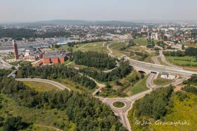 Zielono - rekreacyjne oblicze Trasy Łagiewnickiej. Tak wykorzystano teren nad tunelami - zdjęcie 15