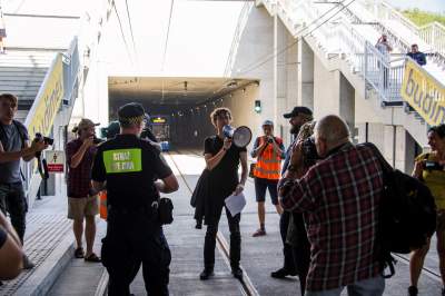 Protest aktywistów podczas otwarcia Trasy Łagiewnickiej - zdjęcie 8