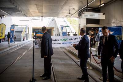 Protest aktywistów podczas otwarcia Trasy Łagiewnickiej - zdjęcie 1
