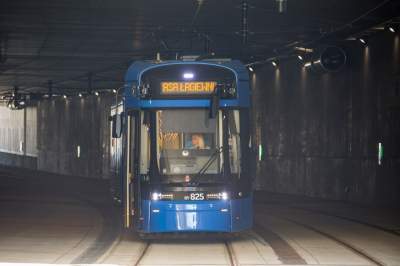 Torowisko i tunel tramwajowy wzdłuż Trasy Łagiewnickiej - zdjęcie 5