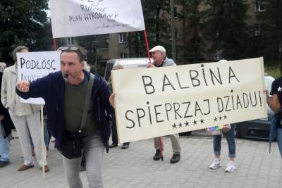 Buty prezesa w ruinie, czyli wiec Kaczyńskiego w obiektywie - zdjęcie 23