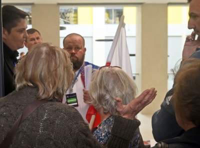 Buty prezesa w ruinie, czyli wiec Kaczyńskiego w obiektywie - zdjęcie 20