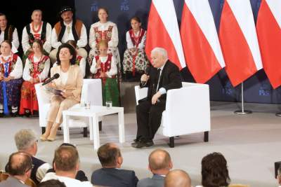 Buty prezesa w ruinie, czyli wiec Kaczyńskiego w obiektywie - zdjęcie 10