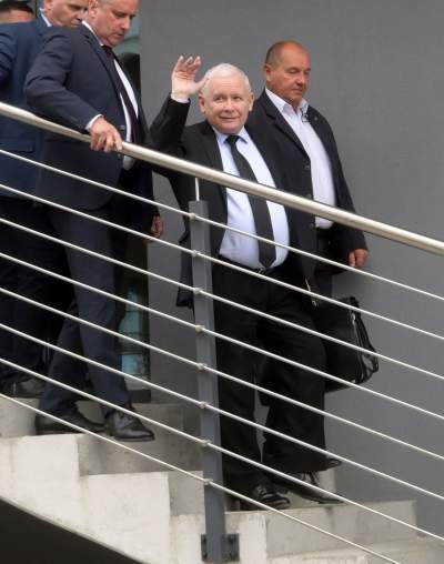 Buty prezesa w ruinie, czyli wiec Kaczyńskiego w obiektywie - zdjęcie 35