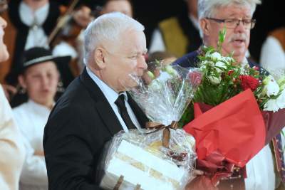 Buty prezesa w ruinie, czyli wiec Kaczyńskiego w obiektywie - zdjęcie 15