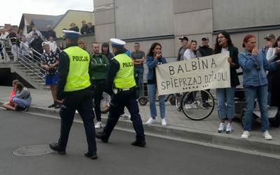 Buty prezesa w ruinie, czyli wiec Kaczyńskiego w obiektywie - zdjęcie 27