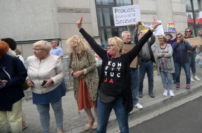 Buty prezesa w ruinie, czyli wiec Kaczyńskiego w obiektywie - zdjęcie 30