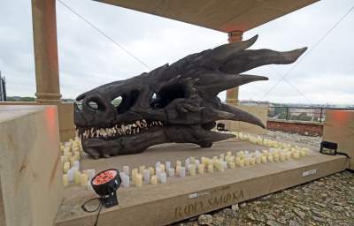 Żelazny Tron, a w Smoczej Jamie dziesiątki jaj. Tylko do niedzieli - zdjęcie 1