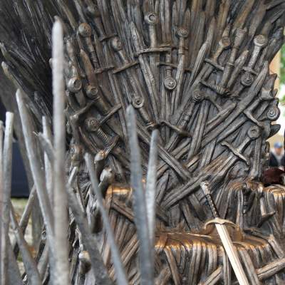 Żelazny Tron, a w Smoczej Jamie dziesiątki jaj. Tylko do niedzieli - zdjęcie 9