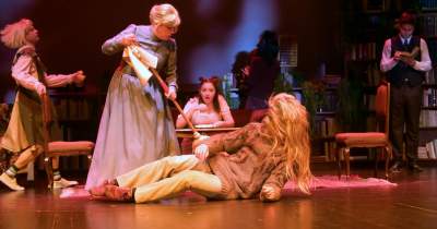 Doktor Dolittle, barwny spektakl w Teatrze Ludowym, fot. Marek Lasyk - zdjęcie 3