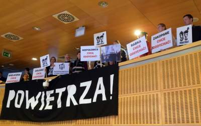 POWIETRZA! Protest przeciw zmianom w uchwale antysmogowej w sejmiku - zdjęcie 9