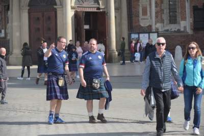 Szkoci w Krakowie, "zagłuszali" nawet hejnał... - zdjęcie 2