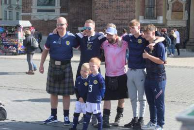 Szkoci w Krakowie, "zagłuszali" nawet hejnał... - zdjęcie 8