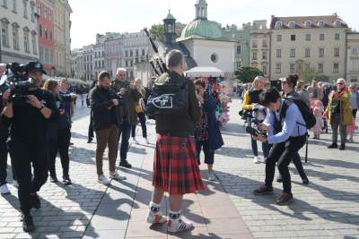 Szkoci w Krakowie, "zagłuszali" nawet hejnał... - zdjęcie 7