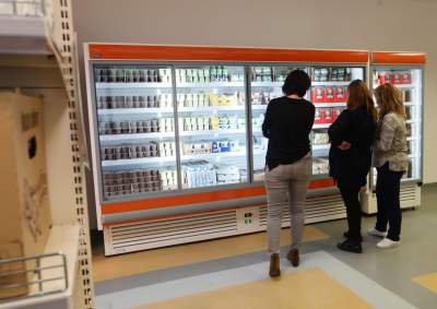 Tu nie płaci się złotówkami. Pierwszy w Krakowie sklep socjalny - zdjęcie 17