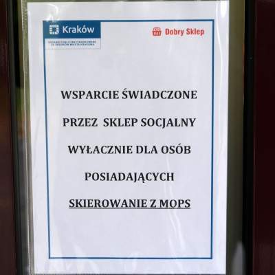 Tu nie płaci się złotówkami. Pierwszy w Krakowie sklep socjalny - zdjęcie 15