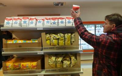 Tu nie płaci się złotówkami. Pierwszy w Krakowie sklep socjalny - zdjęcie 2