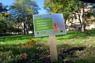 „Nie KUPuj trawy, sprzątaj po swoim psie!” Ta akcja będzie skuteczna? - zdjęcie 8